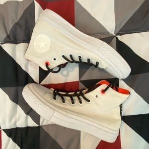 Chuck Taylor Converse with Lunarlon size 4.5